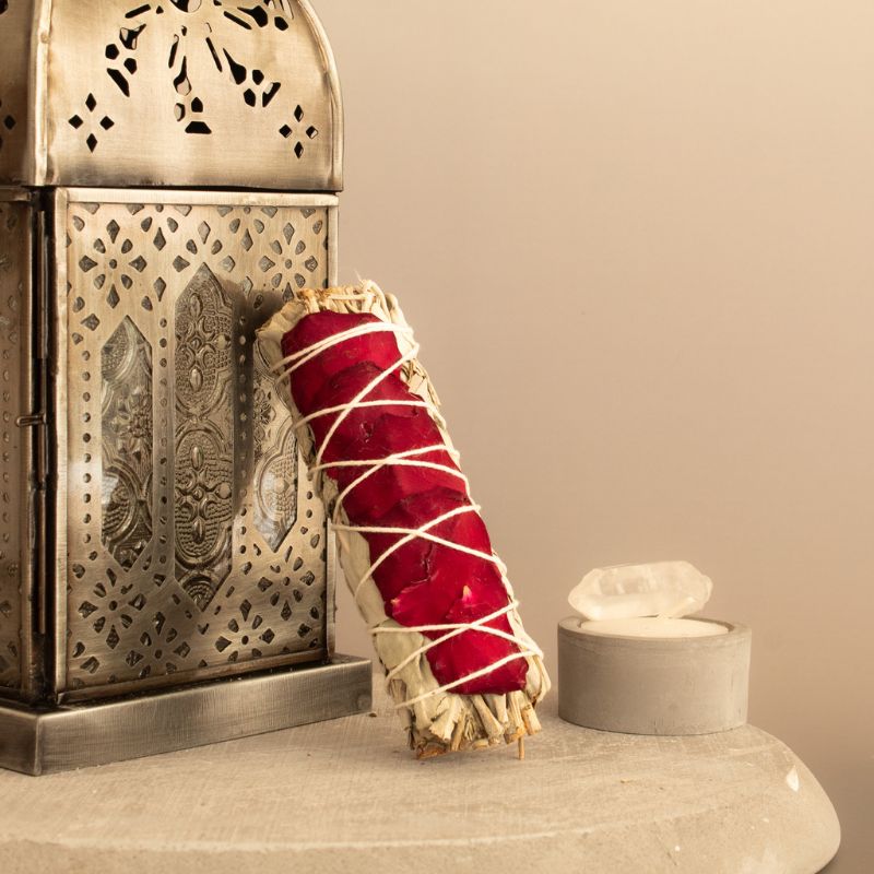 Sahúmo de Salvia Blanca con Pétalos de Rosa