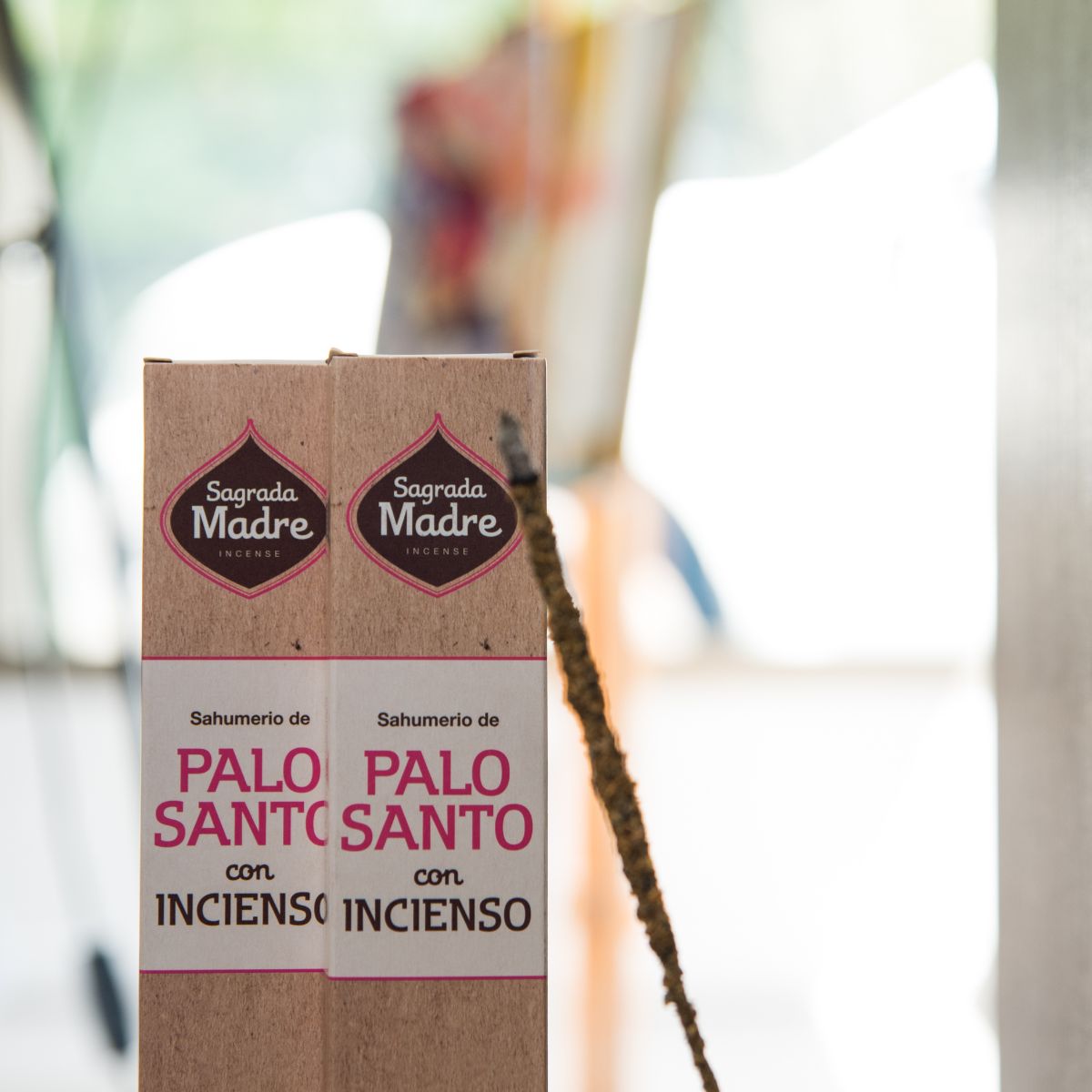 Sahumerio Palo Santo con Incienso