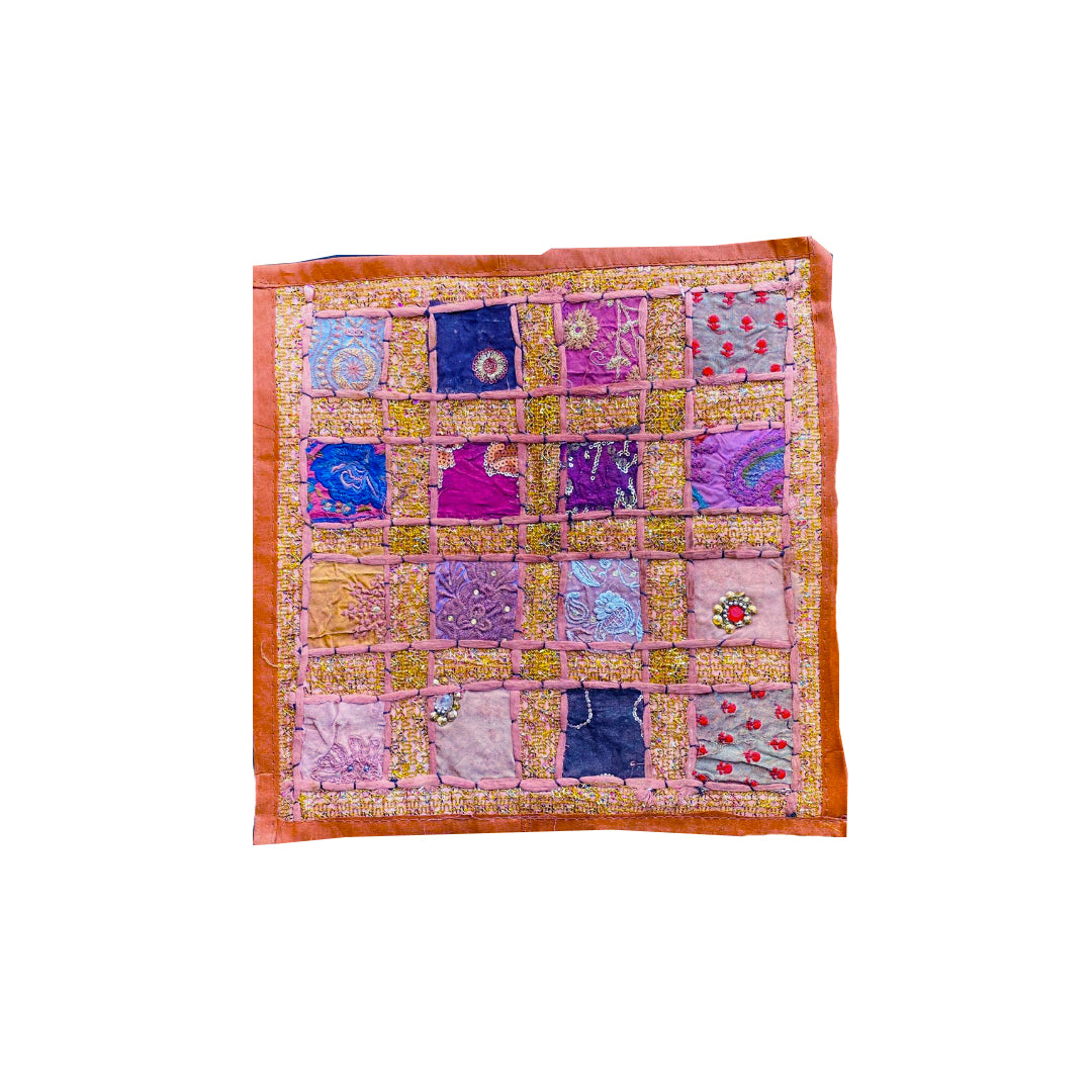 Funda de Cojín Café con Parches Brillosos