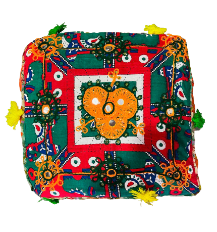 Cojín Bordado a mano - Red Square