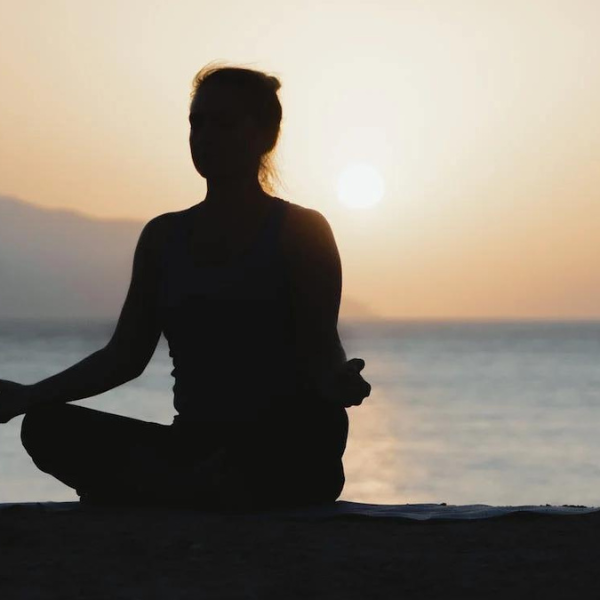 Aprende a meditar: cómo el incienso puede ayudar a mantener tu hábito de meditación diaria Parte 1