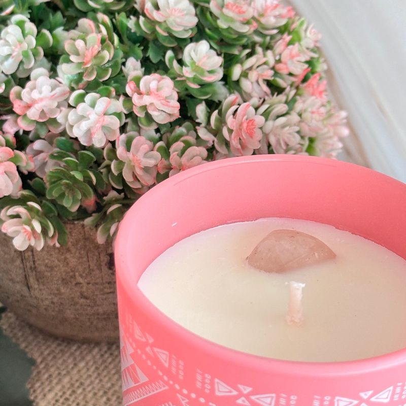 Vela Boho 7 Chakras con Piedra Cuarzo Rosa 200gr