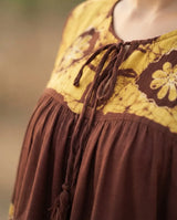 Blusa Chandri Café con Amarillo