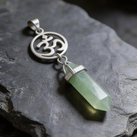 Colgante OM de Punta Aventurina Verde