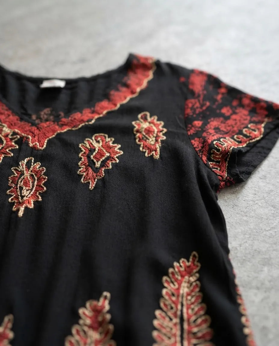 Blusa Vestido Devika Negro con Rojo