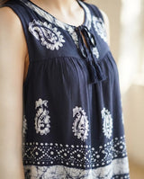 Blusa Dayita Azul Marino con Blanco