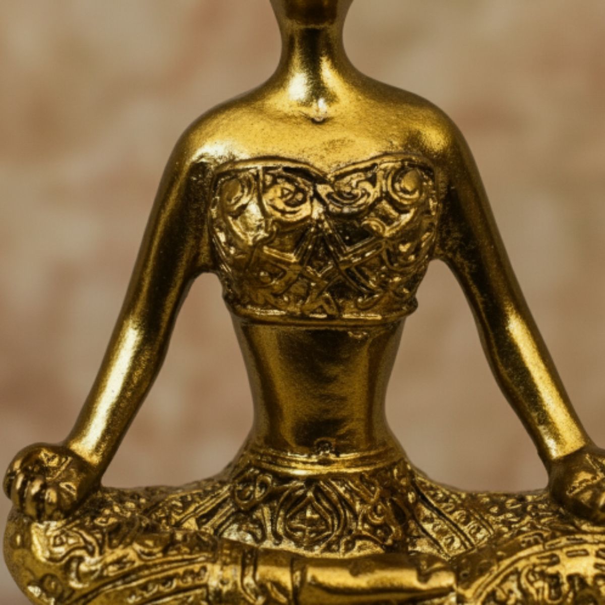 Adorno Yoga Woman Reflexion