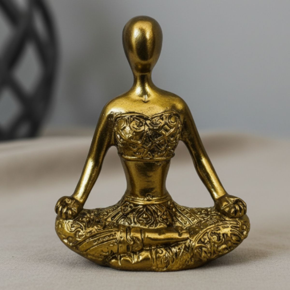 Adorno Yoga Woman Reflexion