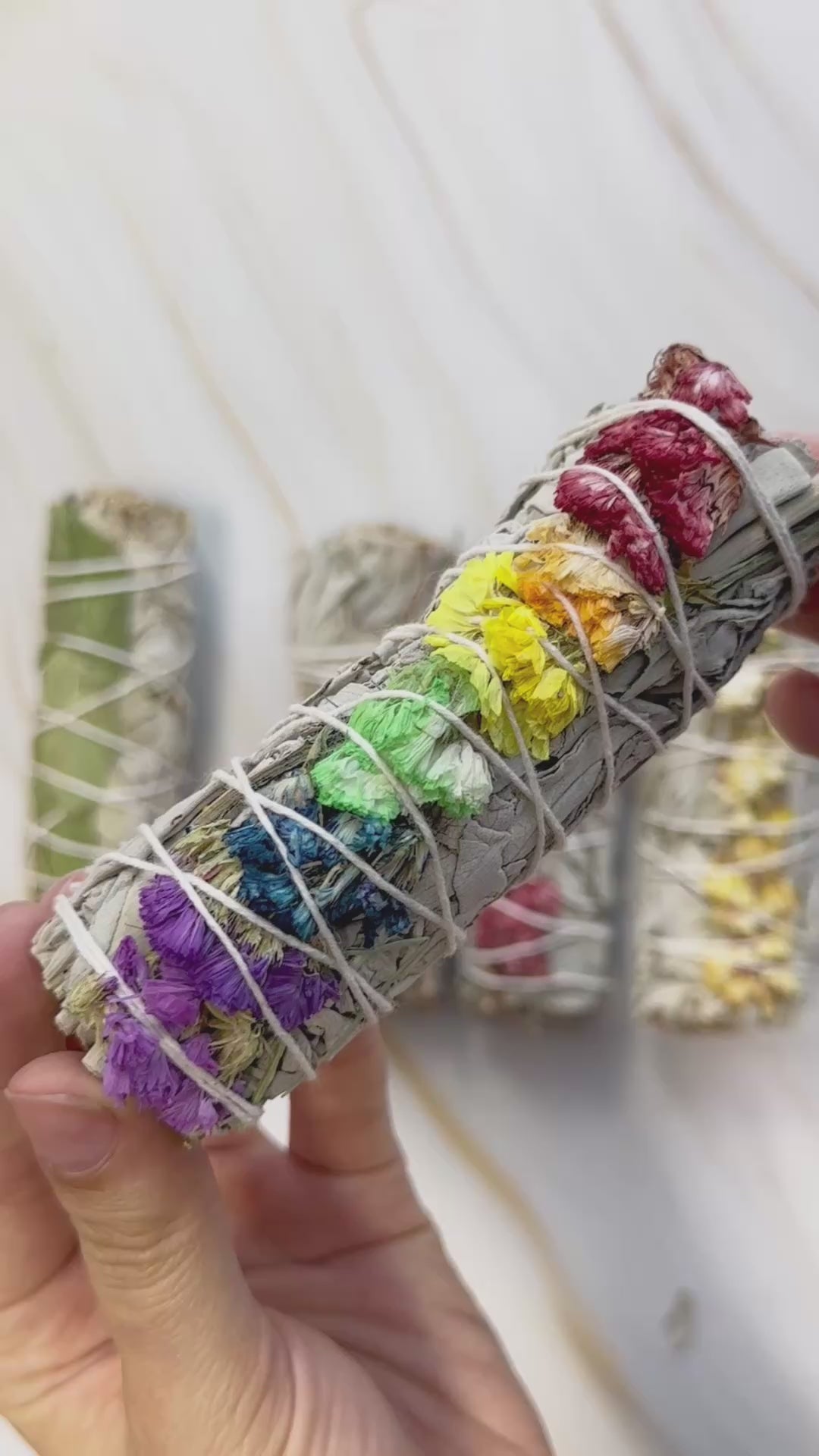 Sahúmo de Salvia Blanca con Pétalos 7 Chakras