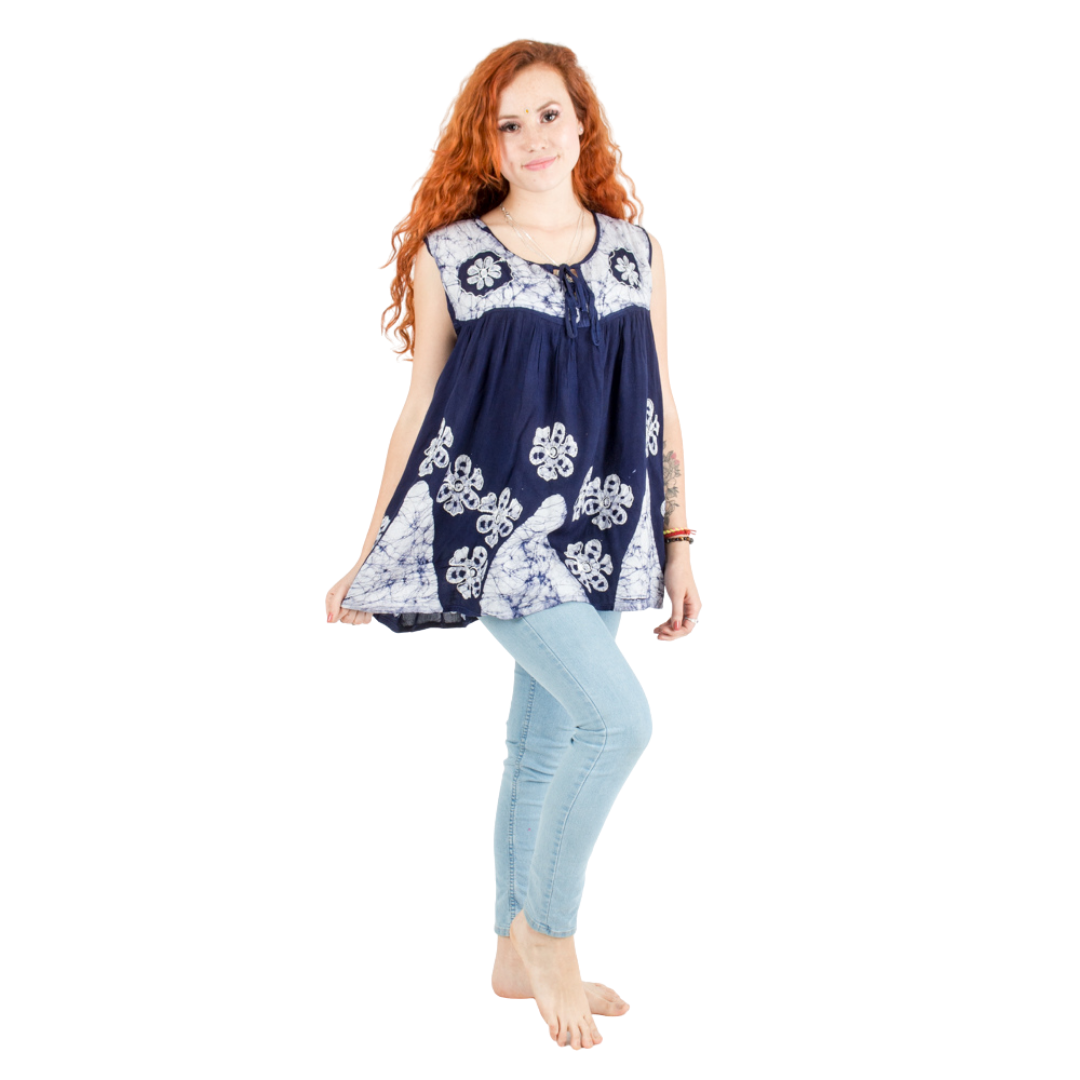 Blusa Chandri Azul Marino con Blanco