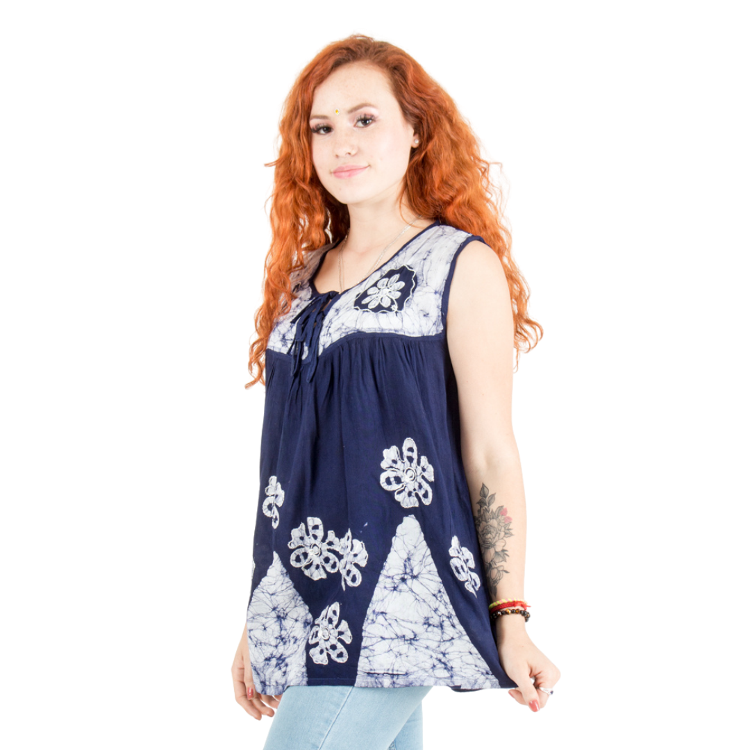 Blusa Chandri Azul Marino con Blanco