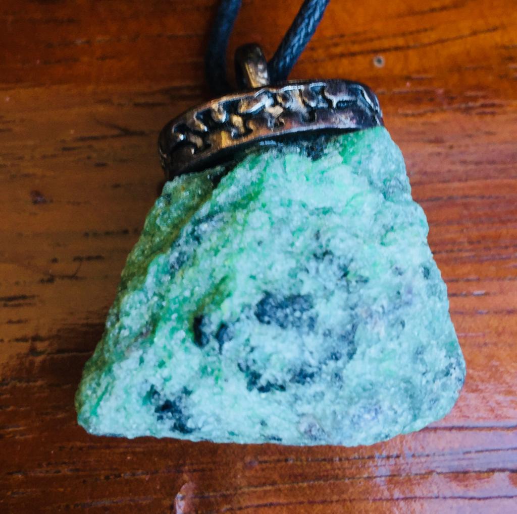 Colgante Piedra Fucsita