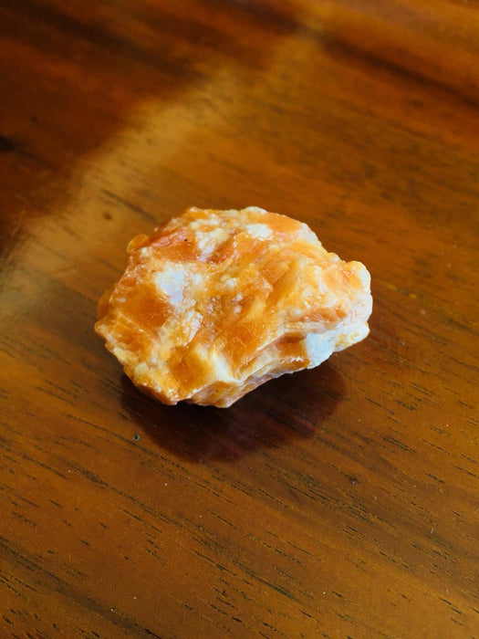 Piedra Natural Calcita 4 - 5 cm