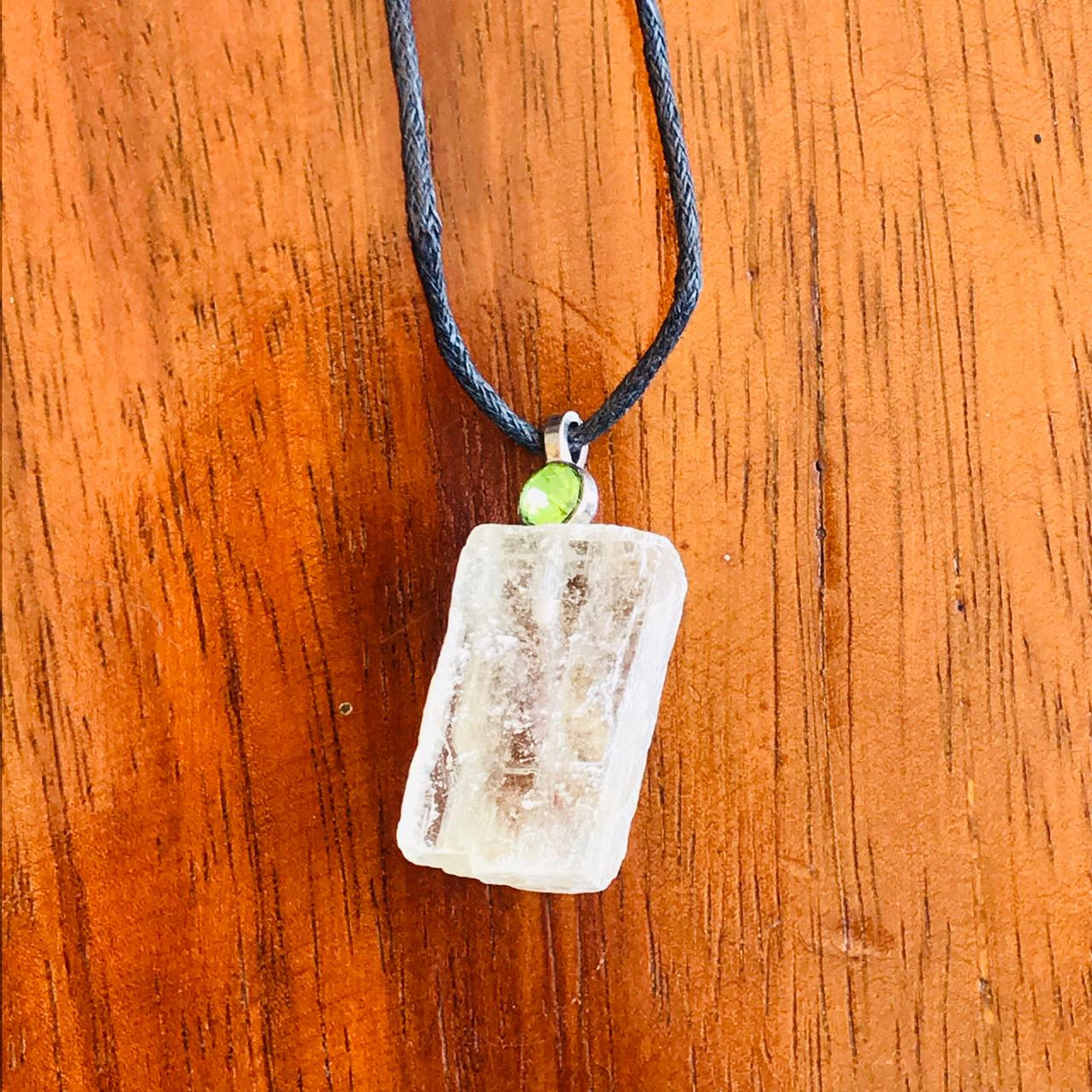 Colgante Piedra Calcita con Brillo