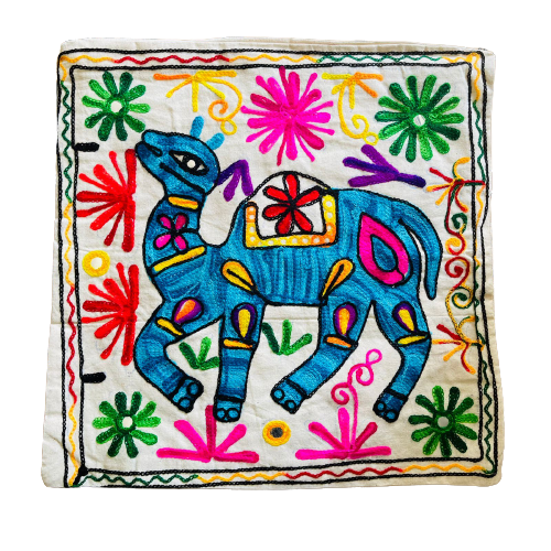 Funda de Cojín Bordado a mano - Camello Light Blue - Pink